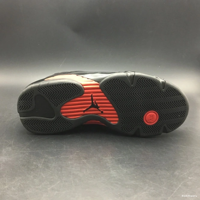 Kick Theory (2018) 14 Air Jordan Retro Last 487471-003 Shot 0806
